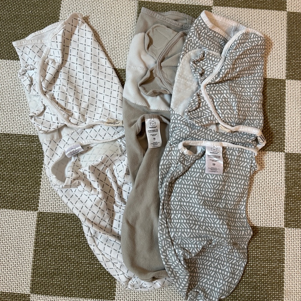 3x KeaBabies Velcro swaddles (0-3m)